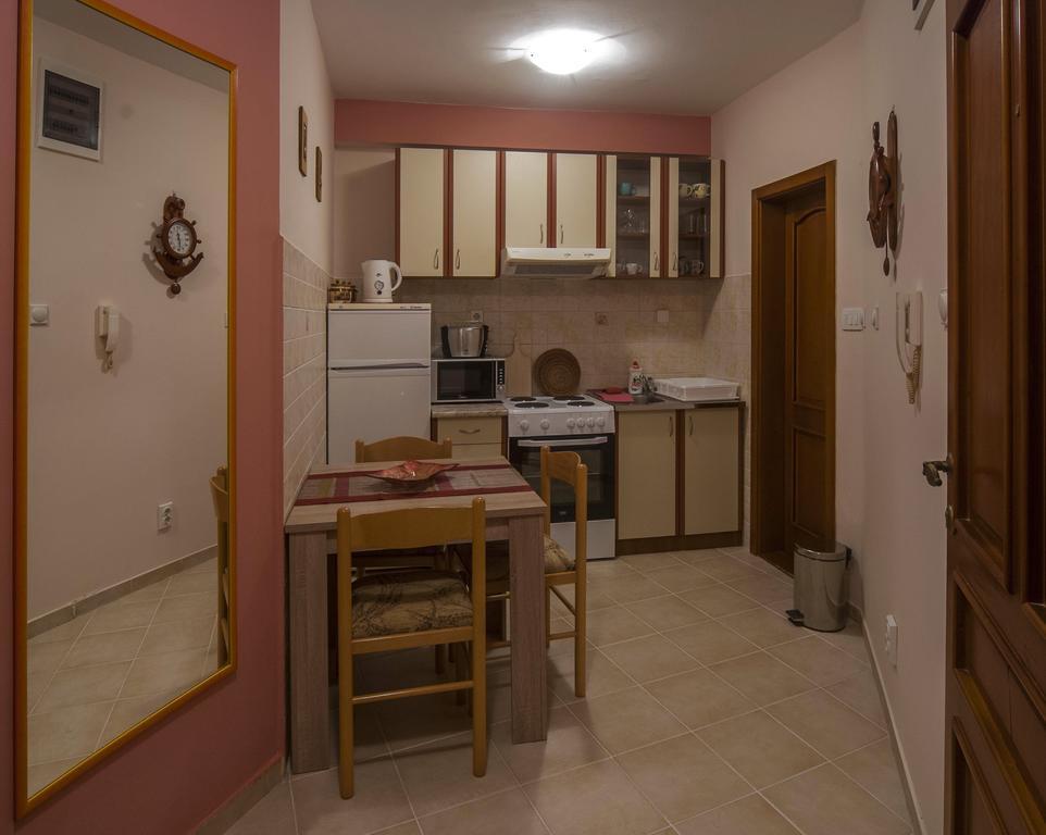 Apartment Ogi Kotor Rum bild