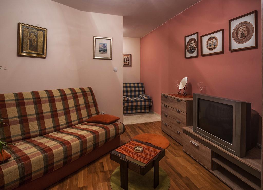 Apartment Ogi Kotor Rum bild